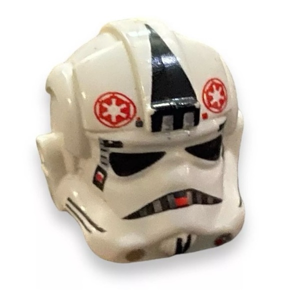 Lego Star Wars AT-AT Driver - Dark Gray Smirking Head Minifigure - Picture 4 of 4